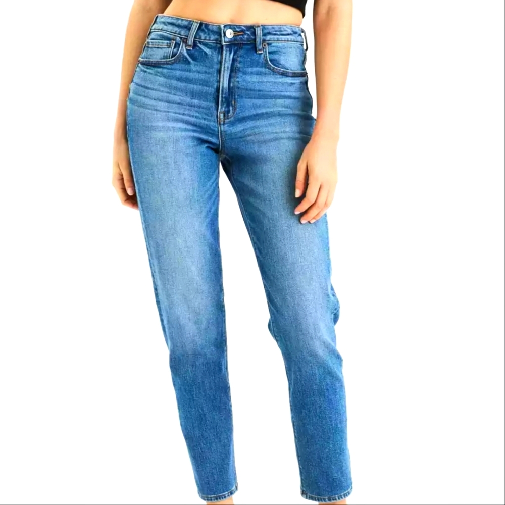 American Eagle AEO Medium Indigo Wash MOM Jeans 4